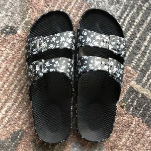 Black and white floral freedom Moses sandals